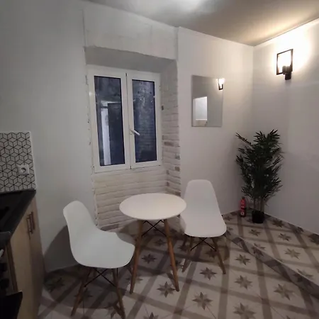 Walk Everywhere - Apartment By Liston Square Lejlighed *